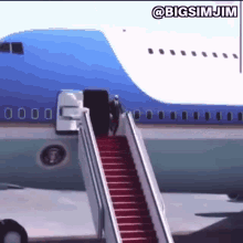 joe-biden-falling-up-stairs-896953464.gif