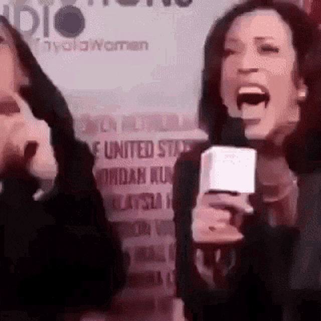 kamala-harris-laughing (1).gif