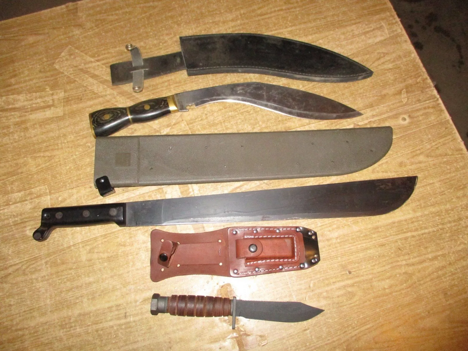 knives1.webp