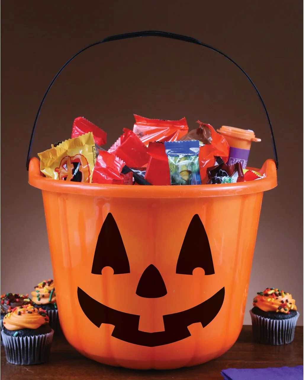 kuerbis-eimerchen--kuerbis-eimer-fuer-suessigkeiten--halloween-pumpkin-bucket-16849-2.webp