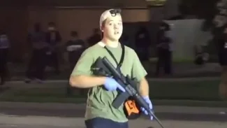 Kyle_Rittenhouse_Kenosha_shooting.webp