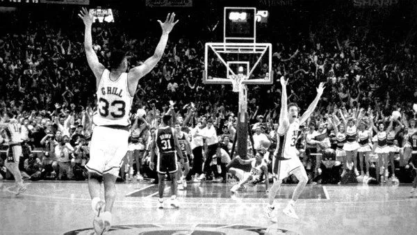 laettner-shot-kentucky-duke-1992.webp