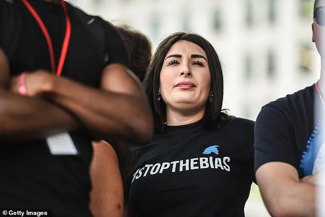 lauraloomer.webp