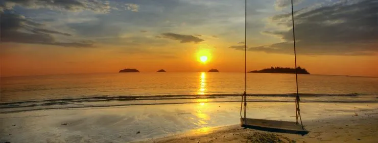 lonely-beach.webp