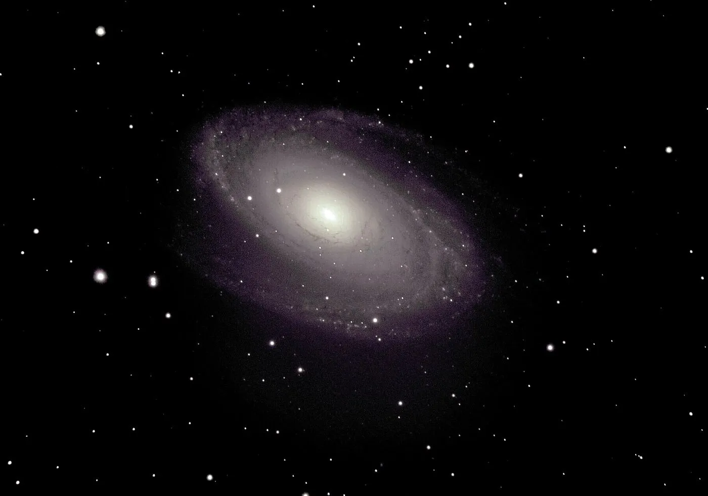 m81 stackCOLOR2AIb.webp