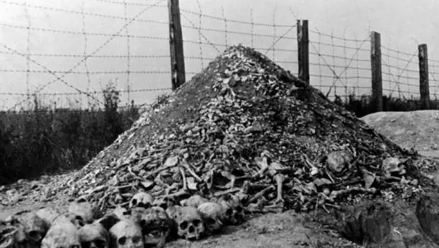 majdanek-nazi-death-camp-poland-51400546.webp