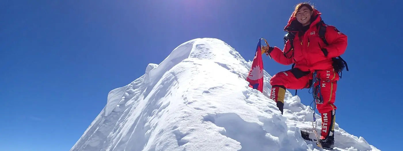 marinsummitmanaslu12.webp