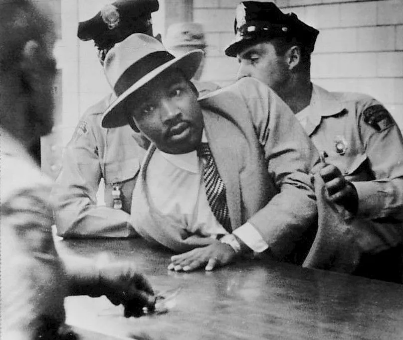 martin_luther_king_jr._montgomery_arrest_1958.webp