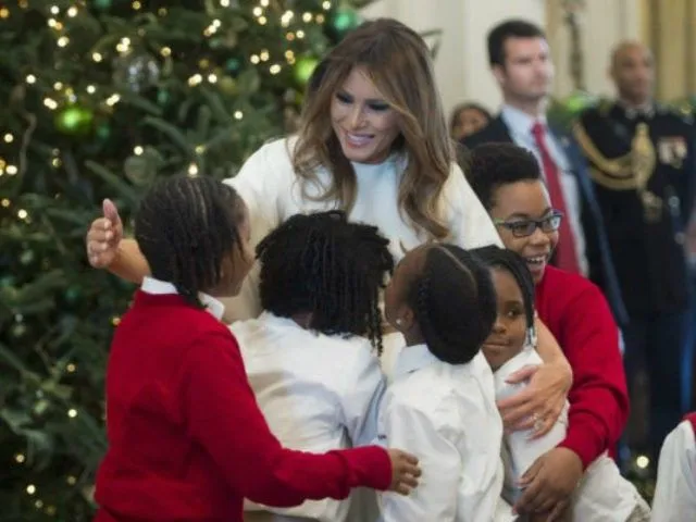 Melania-Trump-Christmas-Alive-November-27-2017-getty-640x480.webp