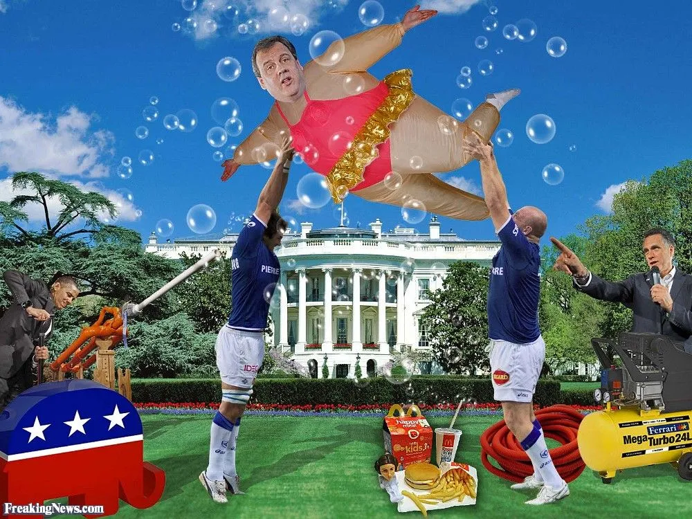 Men-Holding-a-Chris-Christie-Balloon-Near-the-White-House-112073.webp
