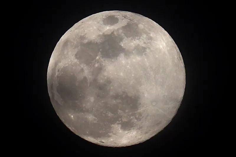 moon03.jpg