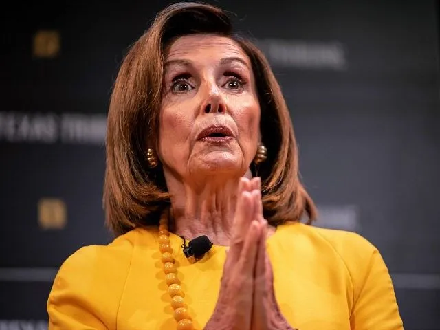 nancy-pelosi-92819-hands-getty-640x480.webp