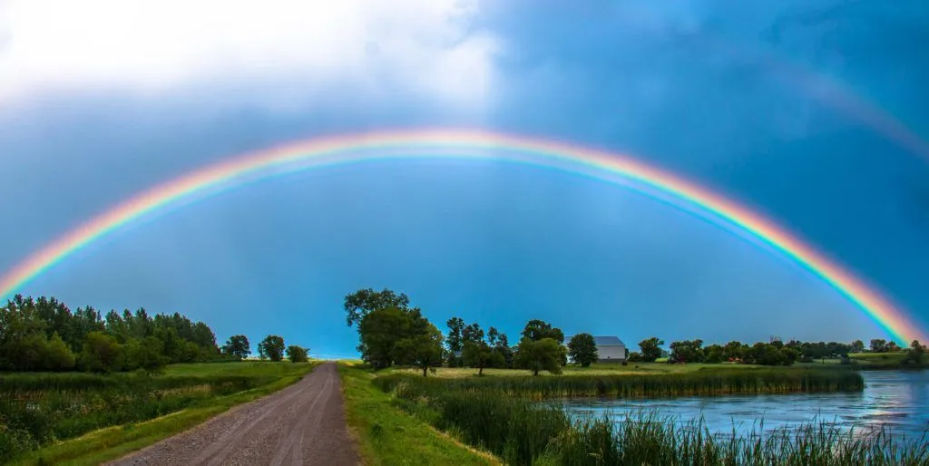 NorthDakotaFullFarmRainbow-1024x514.webp