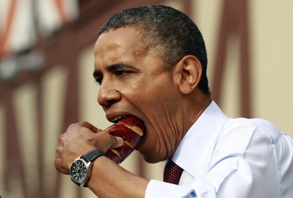 obama-eating2.webp