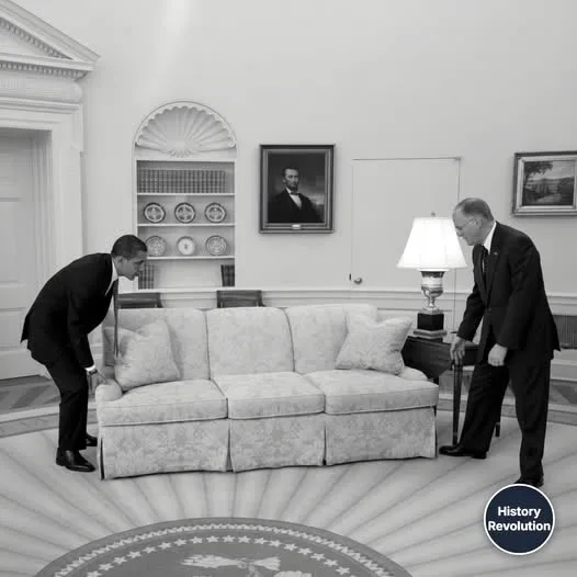 Obama vs Trump couch attitude.webp