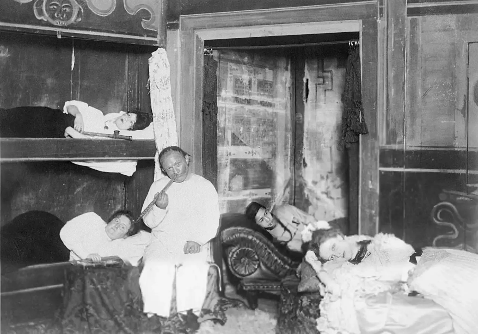 PAY-AMERICAS-FIRST-WAR-ON-DRUGS-RARE-PHOTOS-FROM-INSIDE-THE-OPIUM-DENS-WHICH-SPREAD-ACROSS-TH...webp
