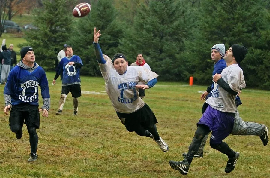 pb-101124-football1-jb.photoblog900.webp