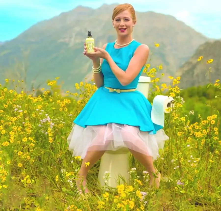 poo-pourri-pre-pooping-toilet-spray-0.webp