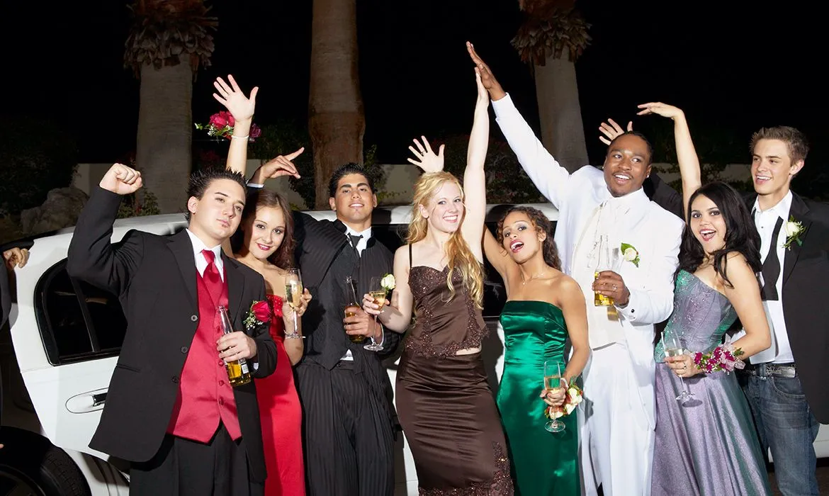 Prom_underage-drinking_teen-alcohol-use_drinking-and-driving-2.webp