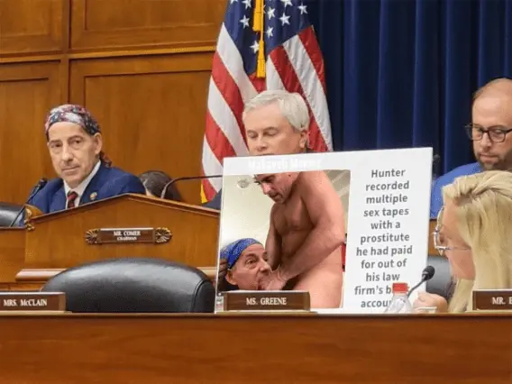 raskin sucking cock.webp