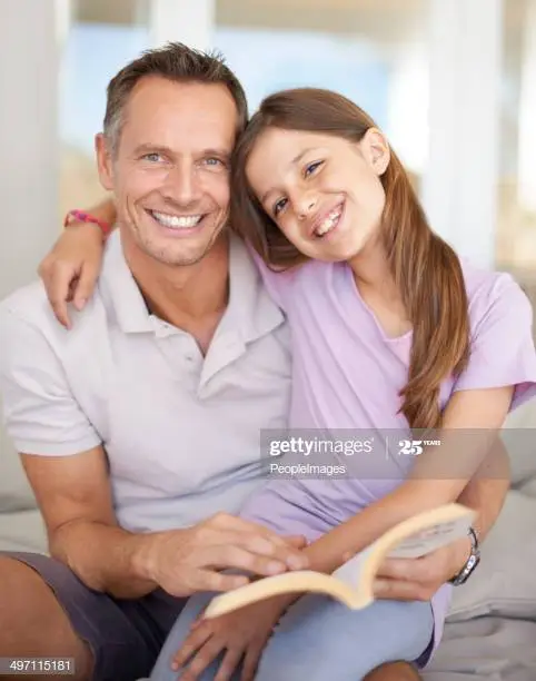 reading-is-for-awesome-people-picture-id497115181.jpg