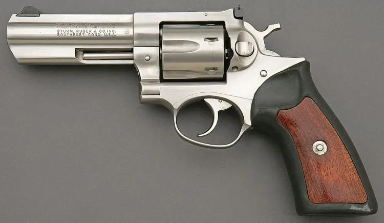 revolver.webp