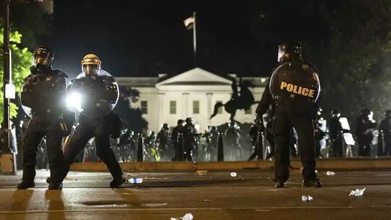 riotsdemviolencedc4.webp