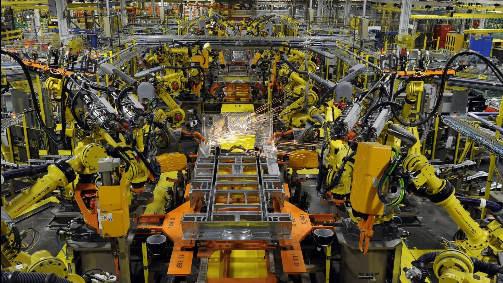 robots-in-a-factory-e1494440537654.webp