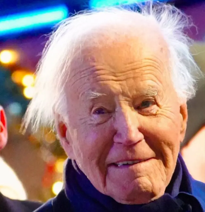 Screen Shot 2024-12-06 at 10.09.02 PM.webp