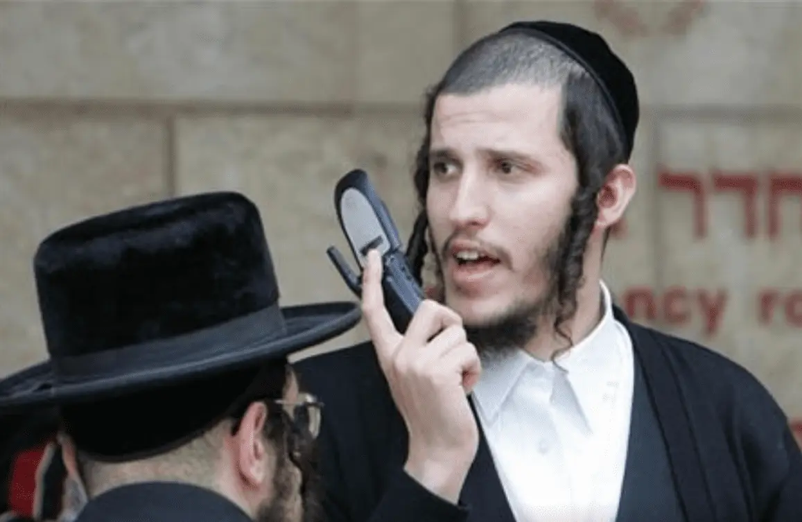 Screenshot 2021-11-16 at 11-05-28 Gadgets help Jews stay observant in modern world.webp