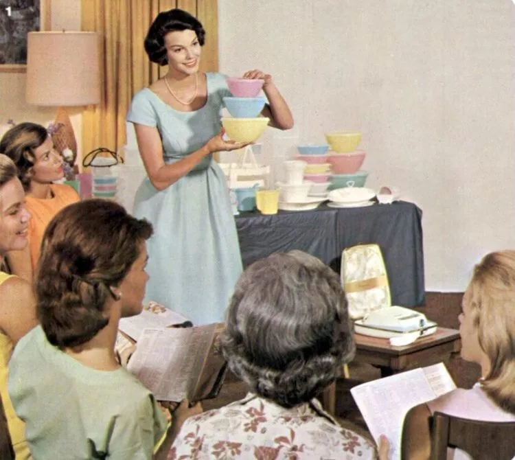 Sixties-Tupperware-party-1963-750x670.webp