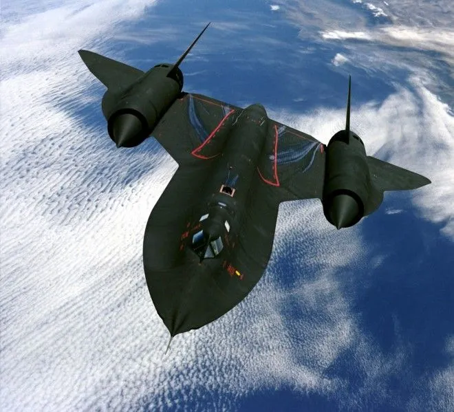 sr-71-blackbird-photo-from-lockheed-martin-660x599.webp