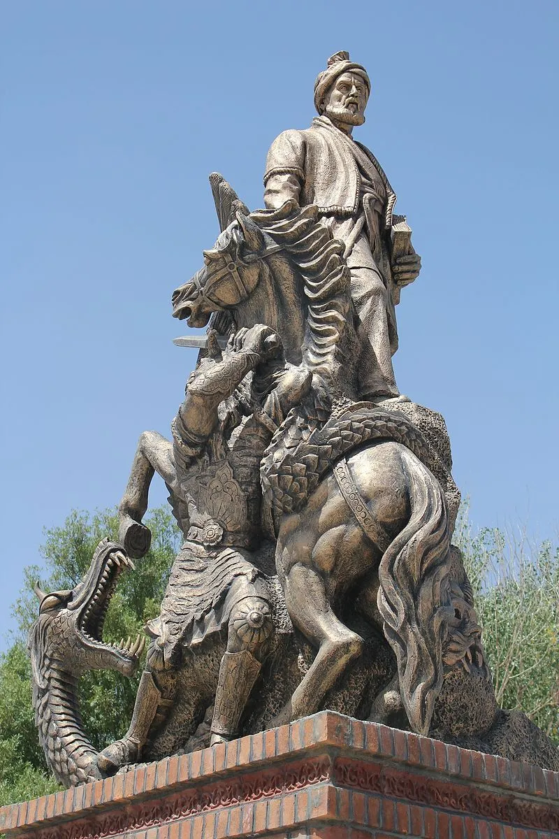 Statue_of_Ferdowsi_and_Shahname_in_Delfan (1).webp