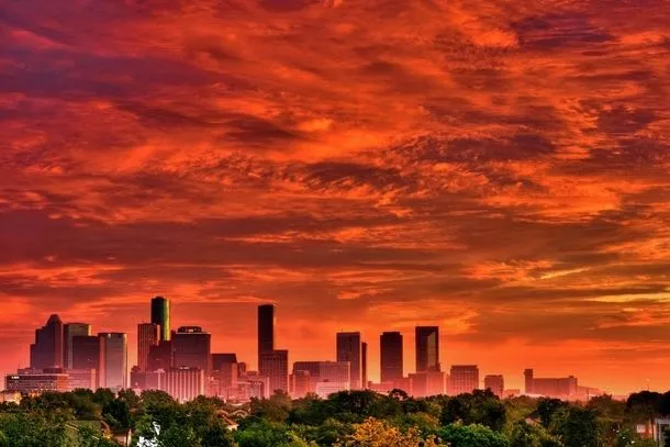 sunset-over-houston-usa--32976.jpg