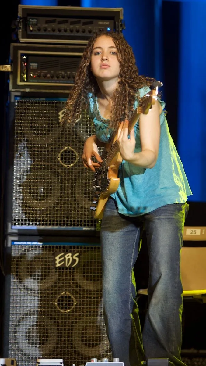 Tal_Wilkenfeld_2009_by_Guillaume_Laurent.webp