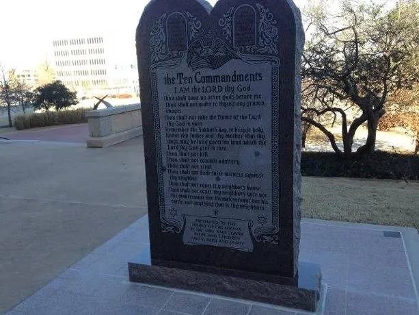 Ten-Commandments-statue-JPG.webp