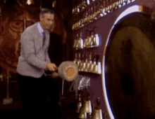 tenor.gif