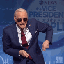 tenor.gif