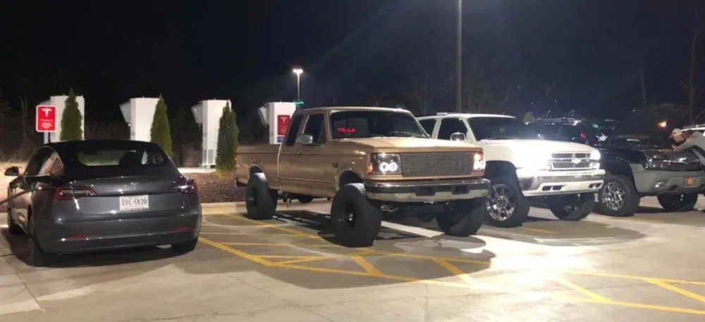 Tesla-Supercharger-pickup-truck-attack.webp