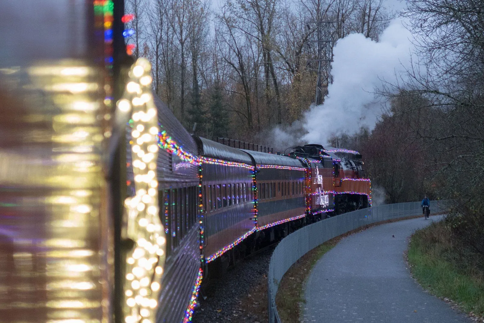 The-Holiday-Express.-Photo-via-the-Oregon-Rail-Heritage-Center-Facebook-page..webp