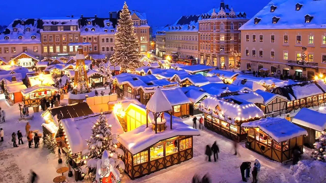 These-Are-The-Most-Beautiful-Christmas-Markets-In-Europe-1.webp