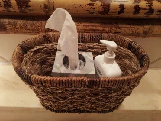 Tissues-and-lotion.webp