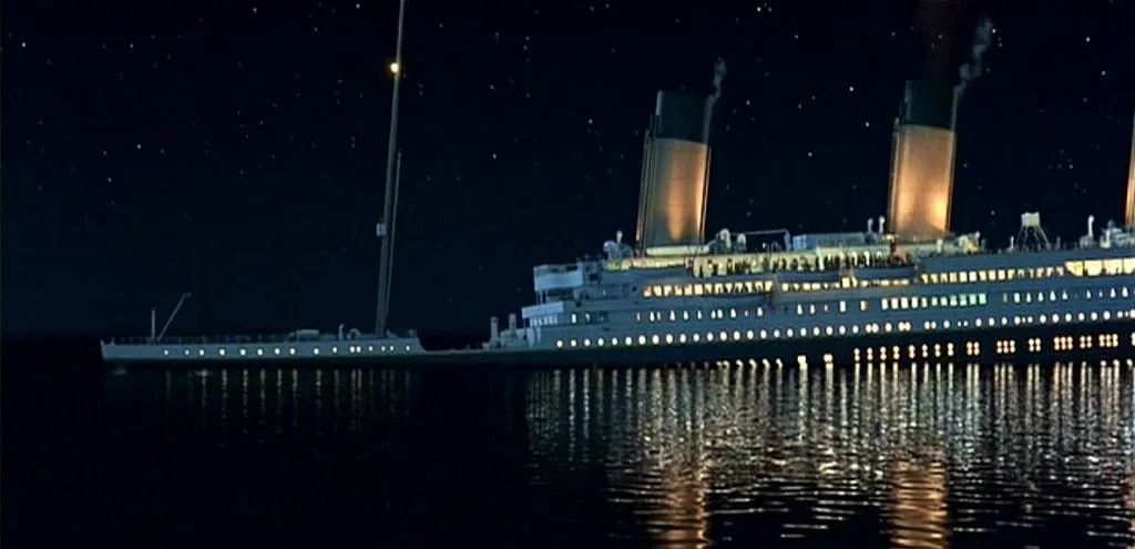 Titanic sinking.webp