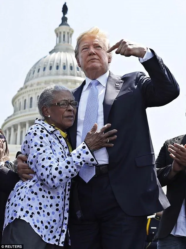 trump black lady.webp