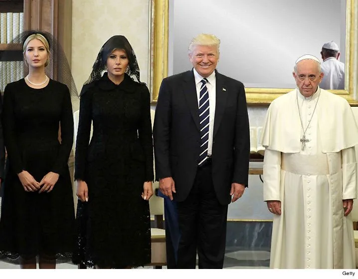 trump pope photo copy.webp
