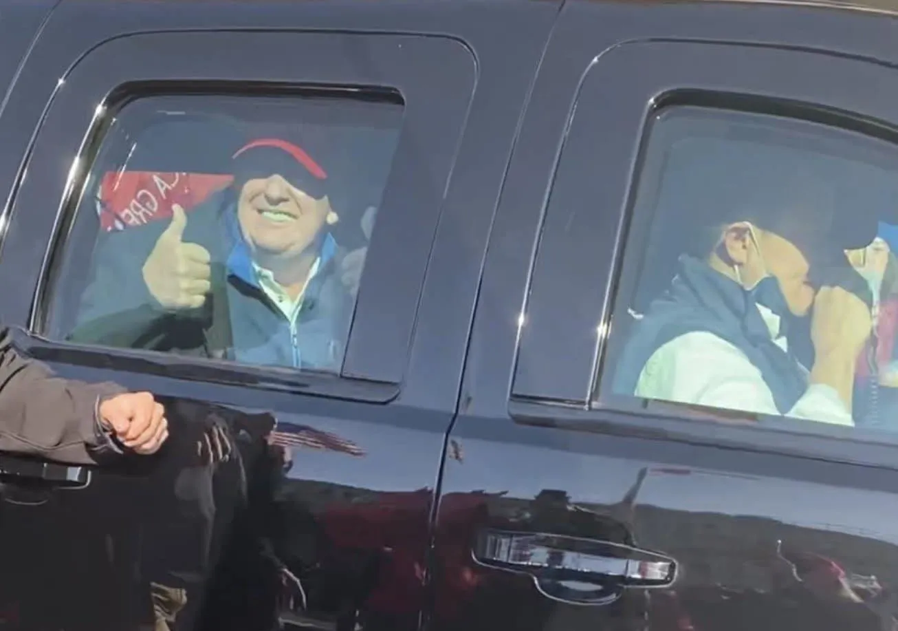 trumplimo2.webp
