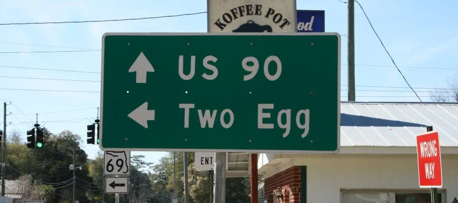 twoegg-101-900x400.webp