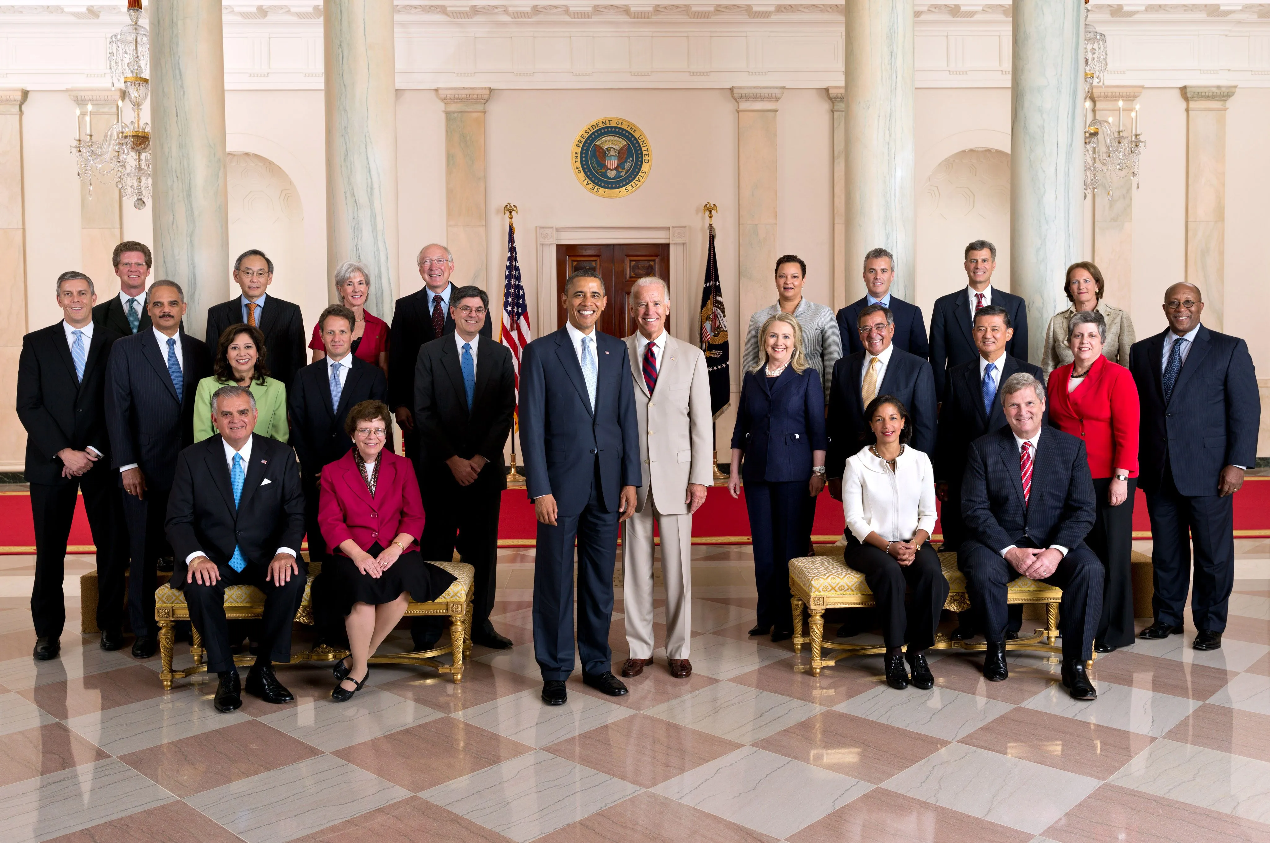 US_Cabinet_official_group_photo_July_26,_2012.webp