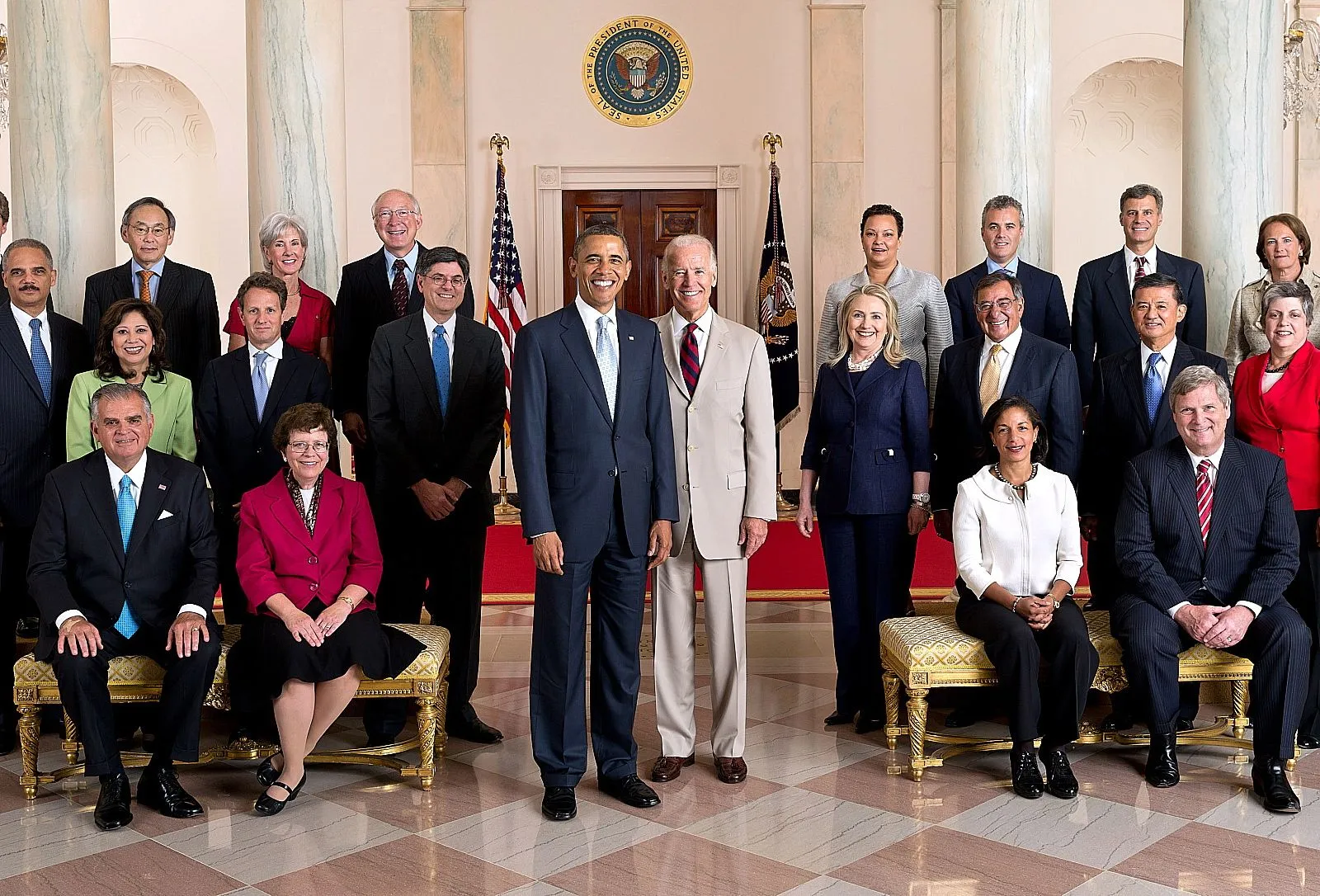 US_Cabinet_official_group_photo_July_26,_2012.webp
