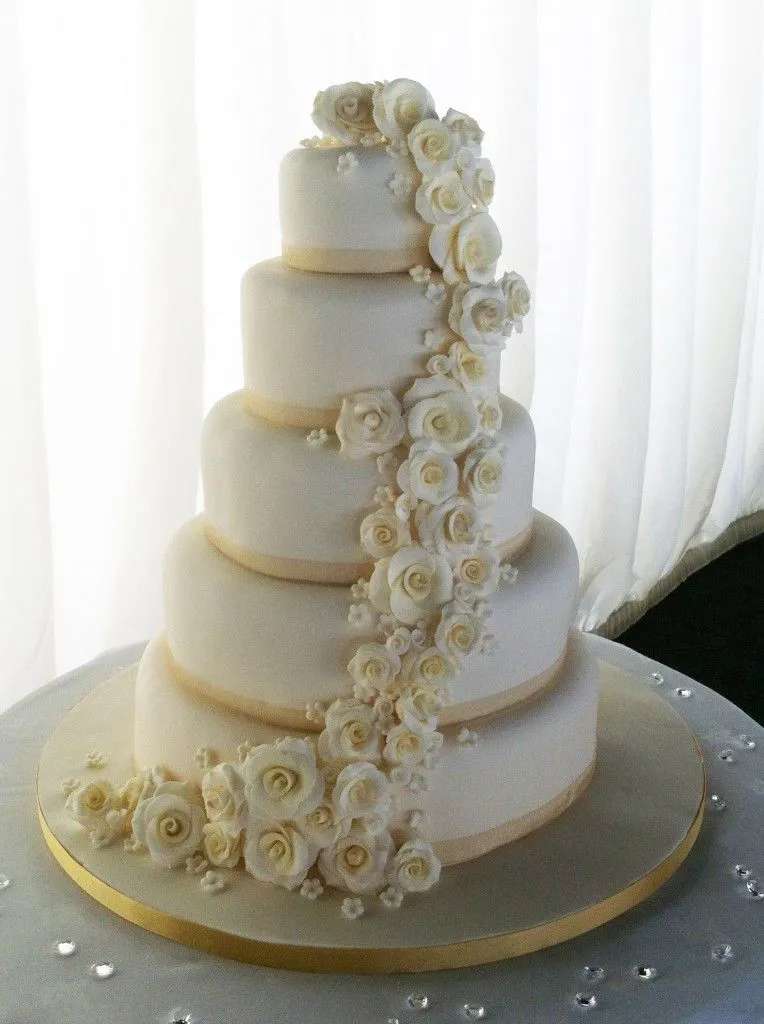 Vintage-wedding-cakes-17.webp